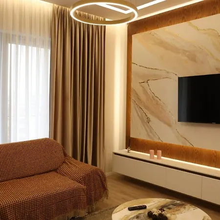 Main Luxury 1 地拉那