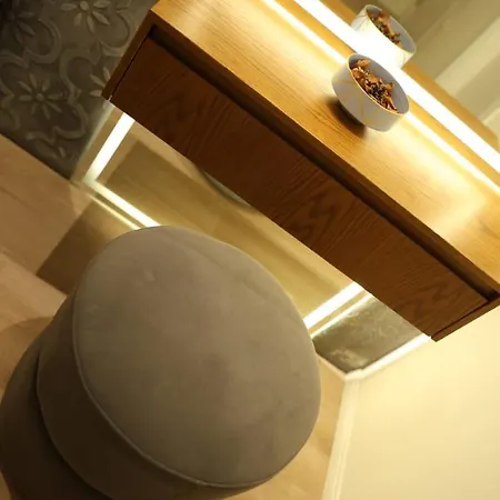 Main Luxury 1 地拉那