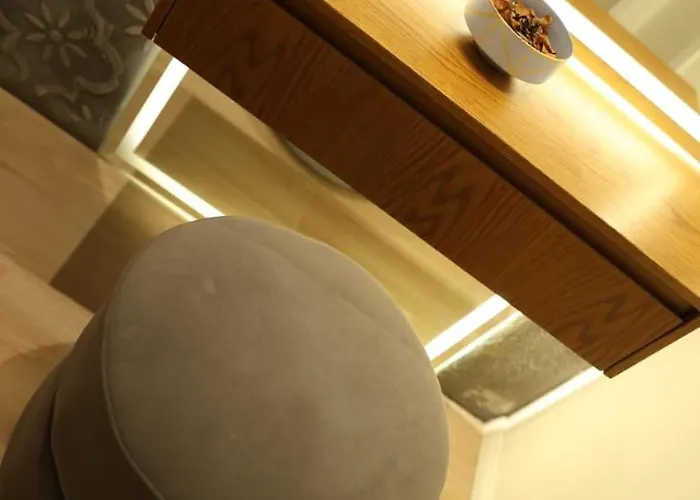 Main Luxury 1 ティラナ