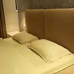 Main Luxury 1