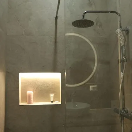 Apartment Main Luxury 1 *