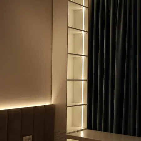 Main Luxury 1 티라나