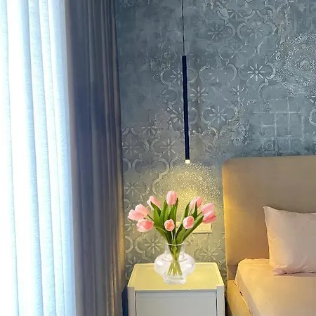 Main Luxury 1